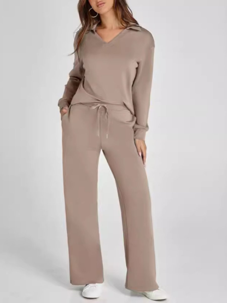 Modelka nosi komplet dresowy casual